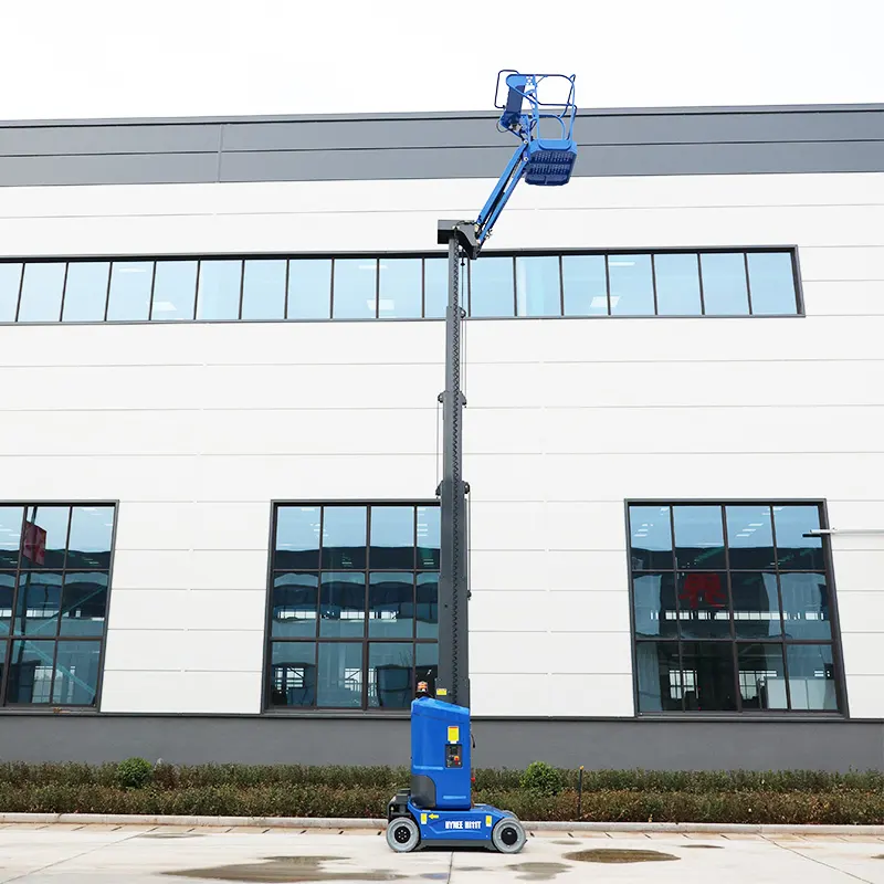 Personnel Lifts - - HYNEE 6