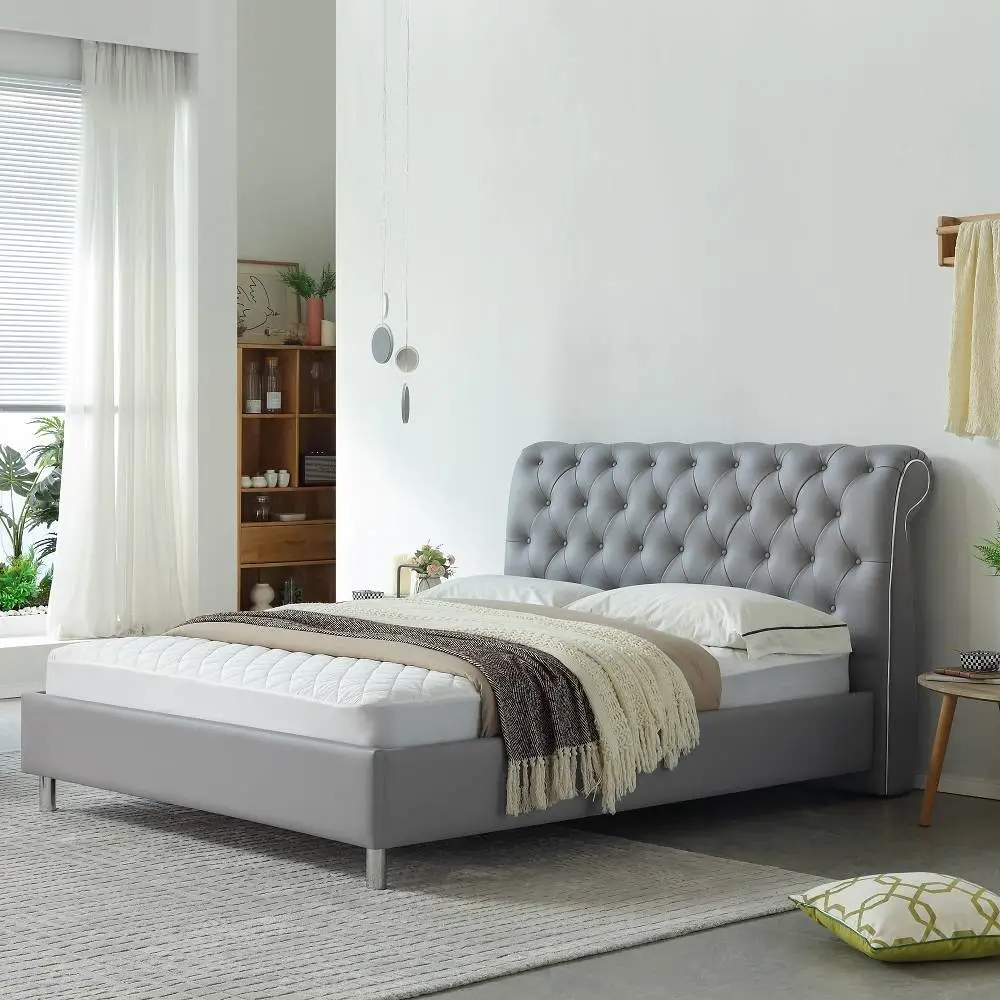 MP3618ZT |   Luxuriously comfortable leather bed with a generously cushioned headboard 1