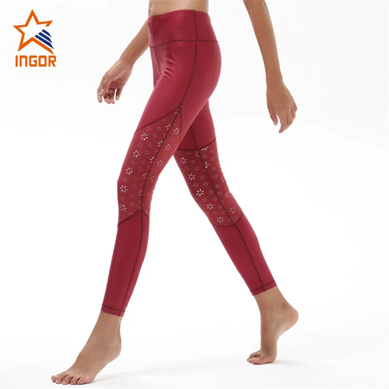 durability woman black yoga pants workout with high quality at the gym 5