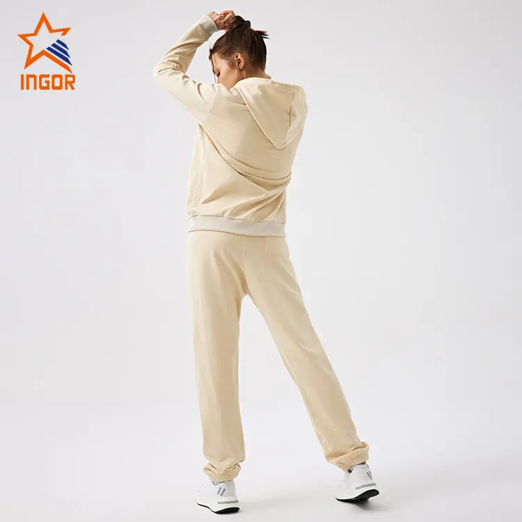 INGOR SPORTSWEAR recycled running clothes factory at the gym 4