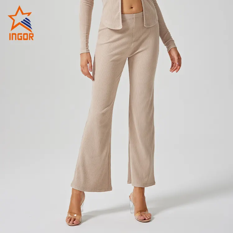 Spotlight on Yoga Pants: Durable and Dazzling Designs 1