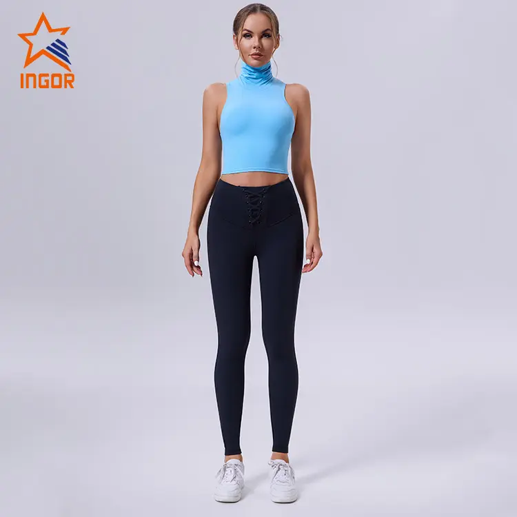 Fashion Tips: Mixing Leggings with Outerwear for a Stylish Look 1