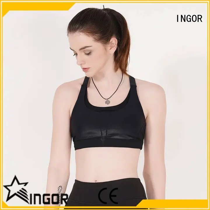 Plain black padded sports bra medium impact Y1911B02 1