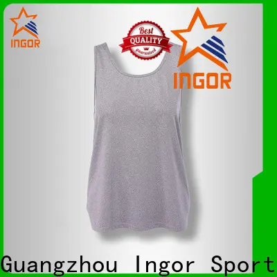 fashion tank tops for women spandex with racerback design at the gym 1