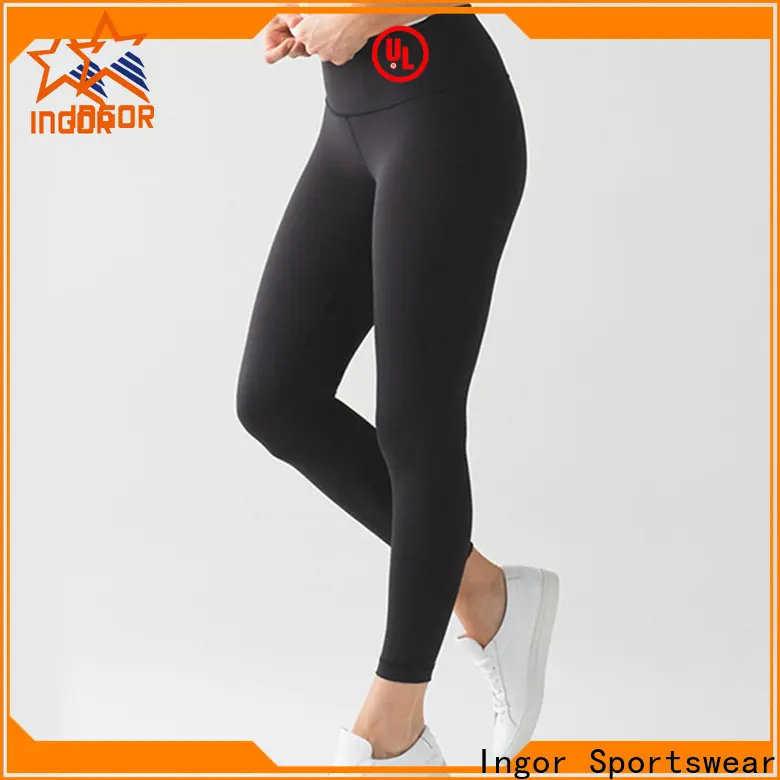 women and yoga pants activewear with high quality at the gym 1