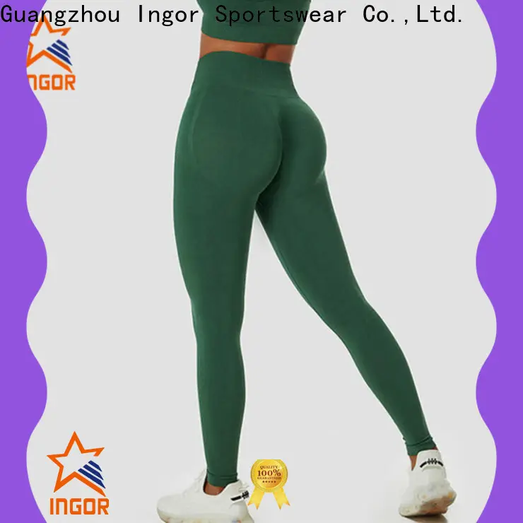 nice seamless leggings activewear manufacturer at the gym 1