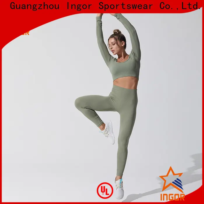 INGOR SPORTSWEAR seamless gym wear womens factory at the gym 1