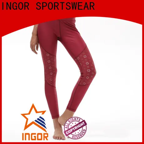 womans workout leggings floral at the gym 1