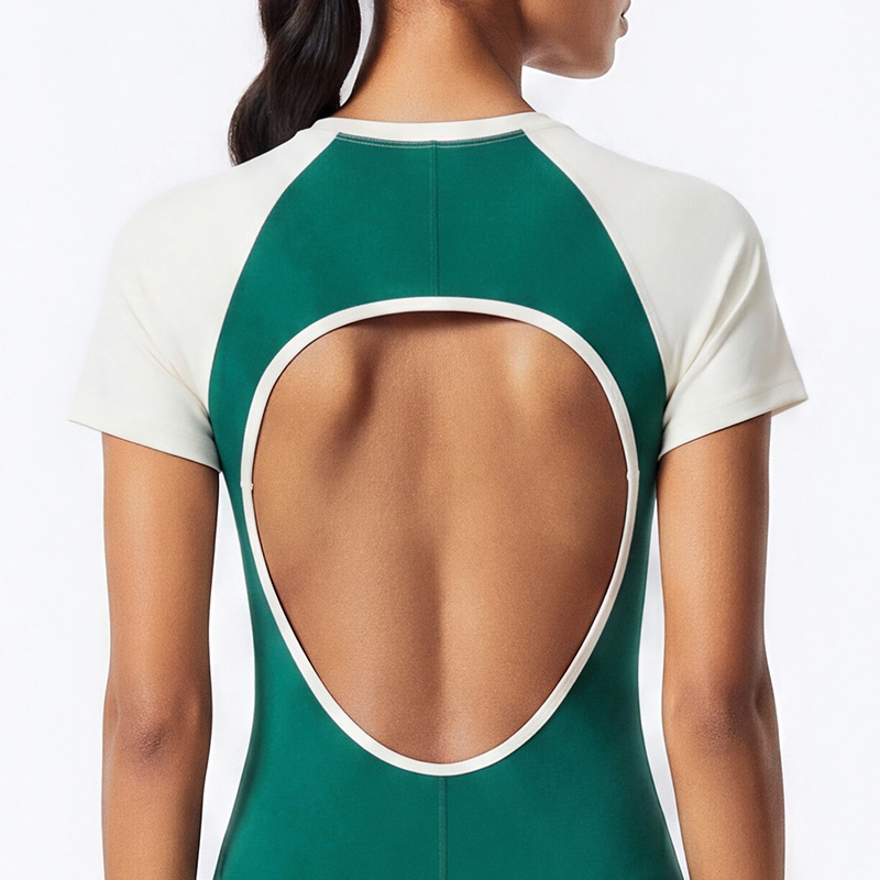 Costume da yoga con coste aperte,