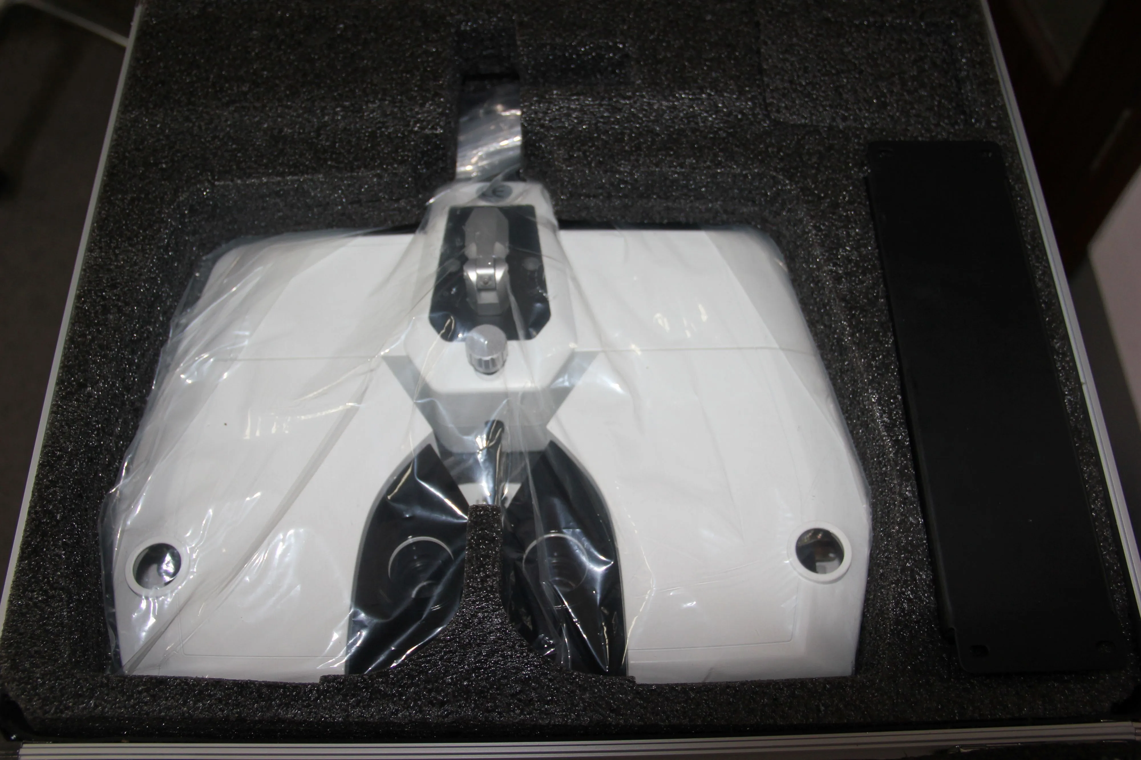 Advanced Optometry Instruments Digital Phoropter Automatic Digital Phoropter 1