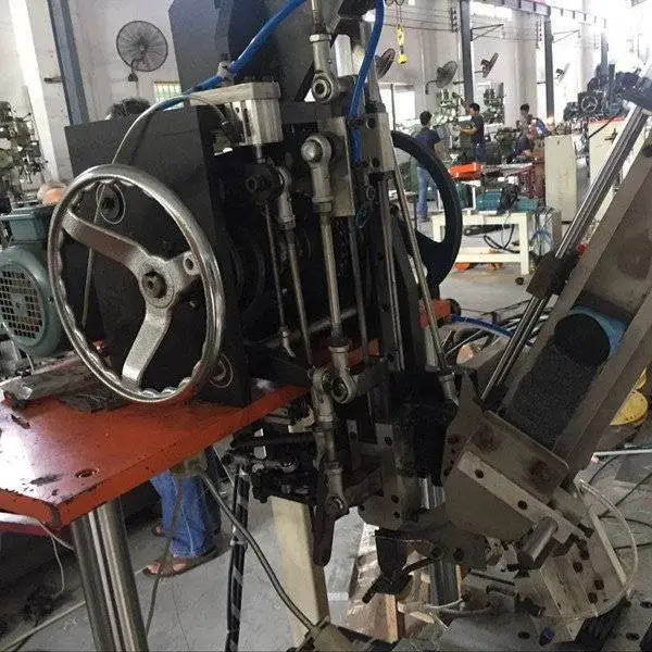MX 2 Axis Abrassive Wire Brush Tufting Machine 1