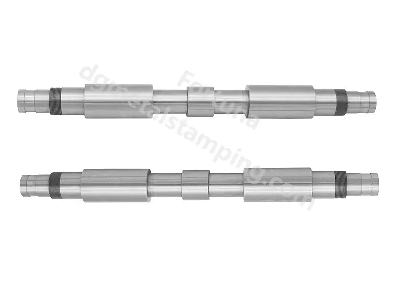 Axe ou composant d'arbre long en acier inoxydable 1