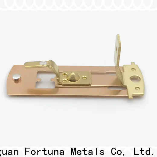 Fortuna Piezas de estampado de metal al por mayor para conectar dispositivos. 1