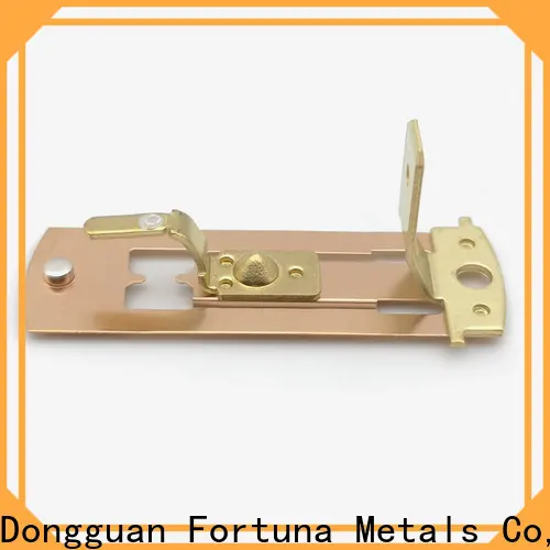 Conector de piezas de estampado duradero chino para conectar dispositivos 1
