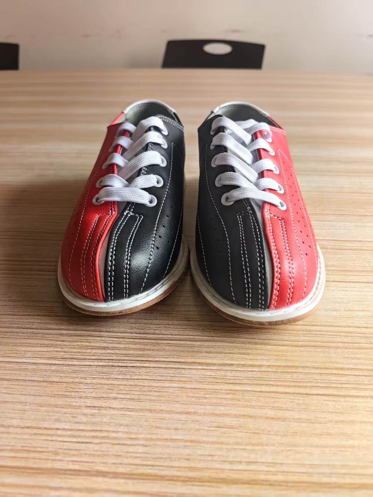 Sapatos particulares de boliche 1