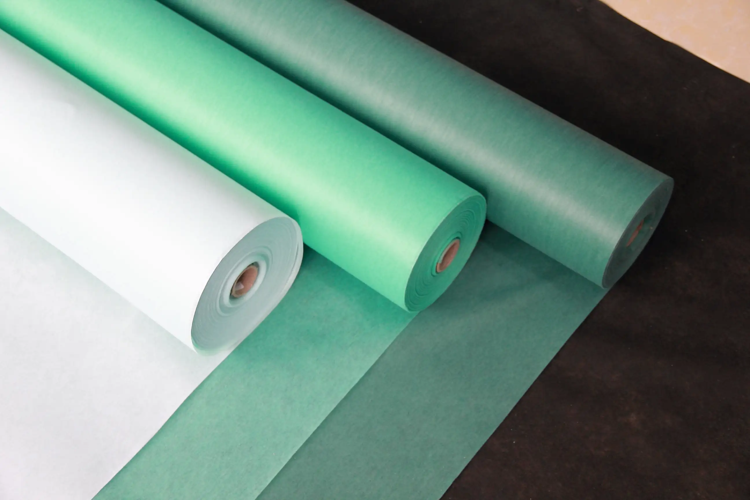 China Disposable Non Woven Fabric Medical Nonwoven Fabric Supplier - Xinyu 1