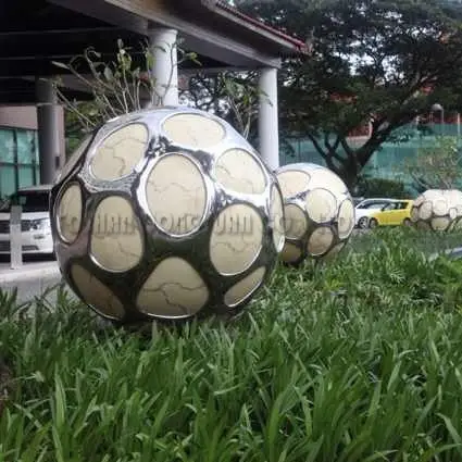 Stainless Steel & Acrylic Decoration Sphere with Light 2
