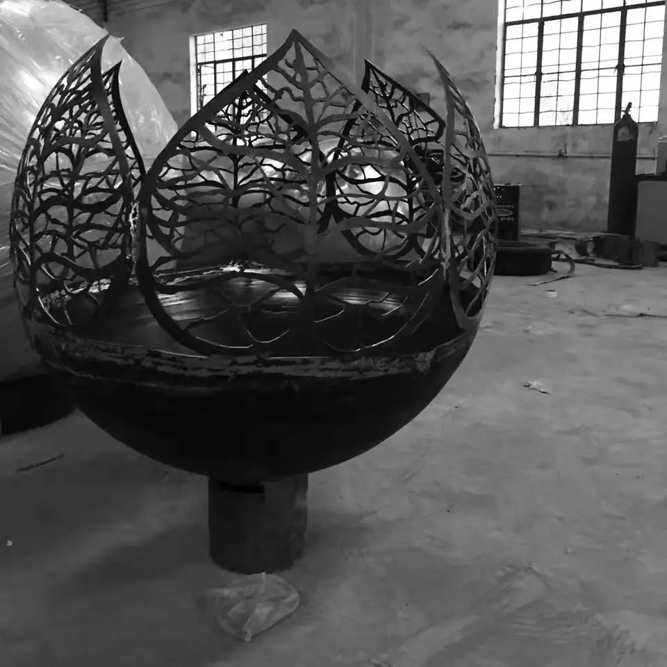 Steel Garden Yard Ornament Spherical Firepits 1