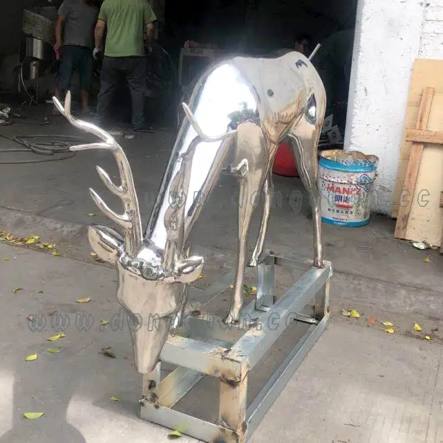 LargeStainless Steel ChristmasMoose Statuesfor Indoor and Outdoor DeerDecoration 1