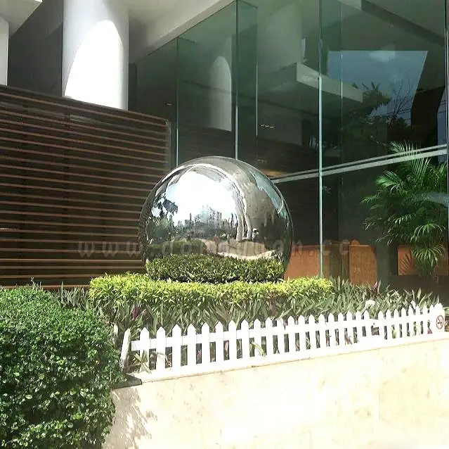 Public Art Stainless Steel Garden Decorative Spheres, Large Stainless Steel Reflective Balls 1