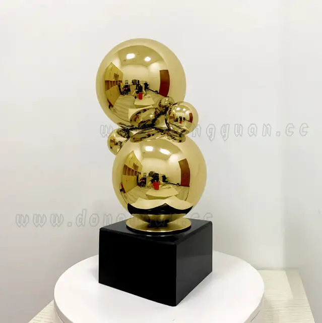 Stainless Steel GoldenArtwork SculptureArtistic Ornament for hotel 1