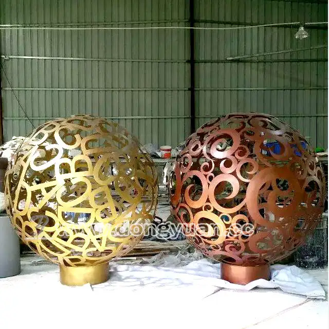 Iron Abstract Arts Sculpture Spheres for Garden Ornaments 1