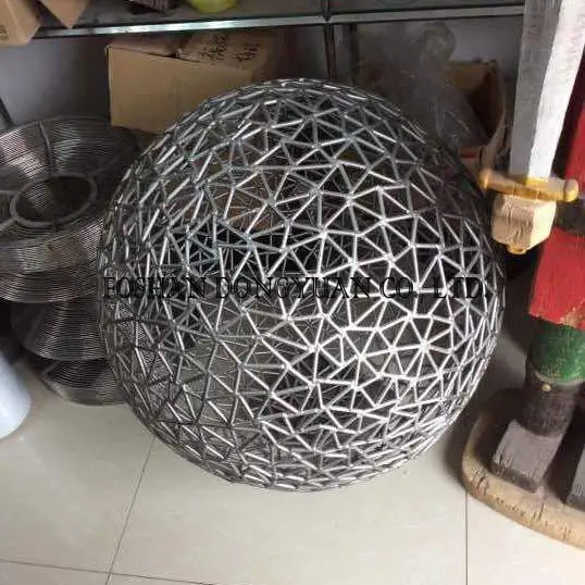 DONGYUAN large metal yard sculptures drop deer sphere 2
