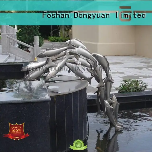 acrylic art on metal fish with good price for plaza 1