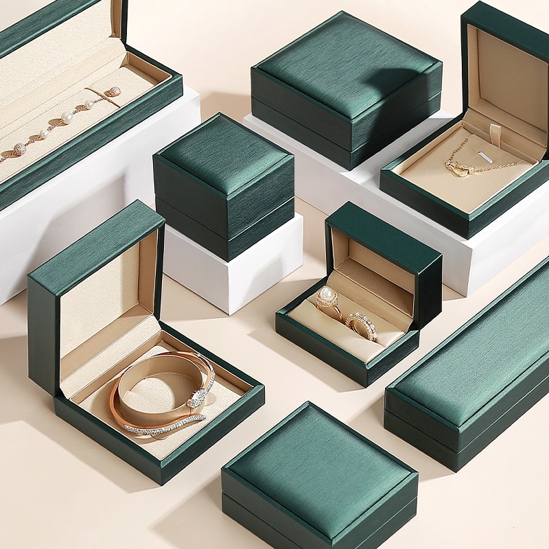 Luxury Necklace Wholesale jewelry Packaging Boxes Jewelry Gift Box Wiredrawing Green Pu Leather Ring pendant Jewelny Case 1