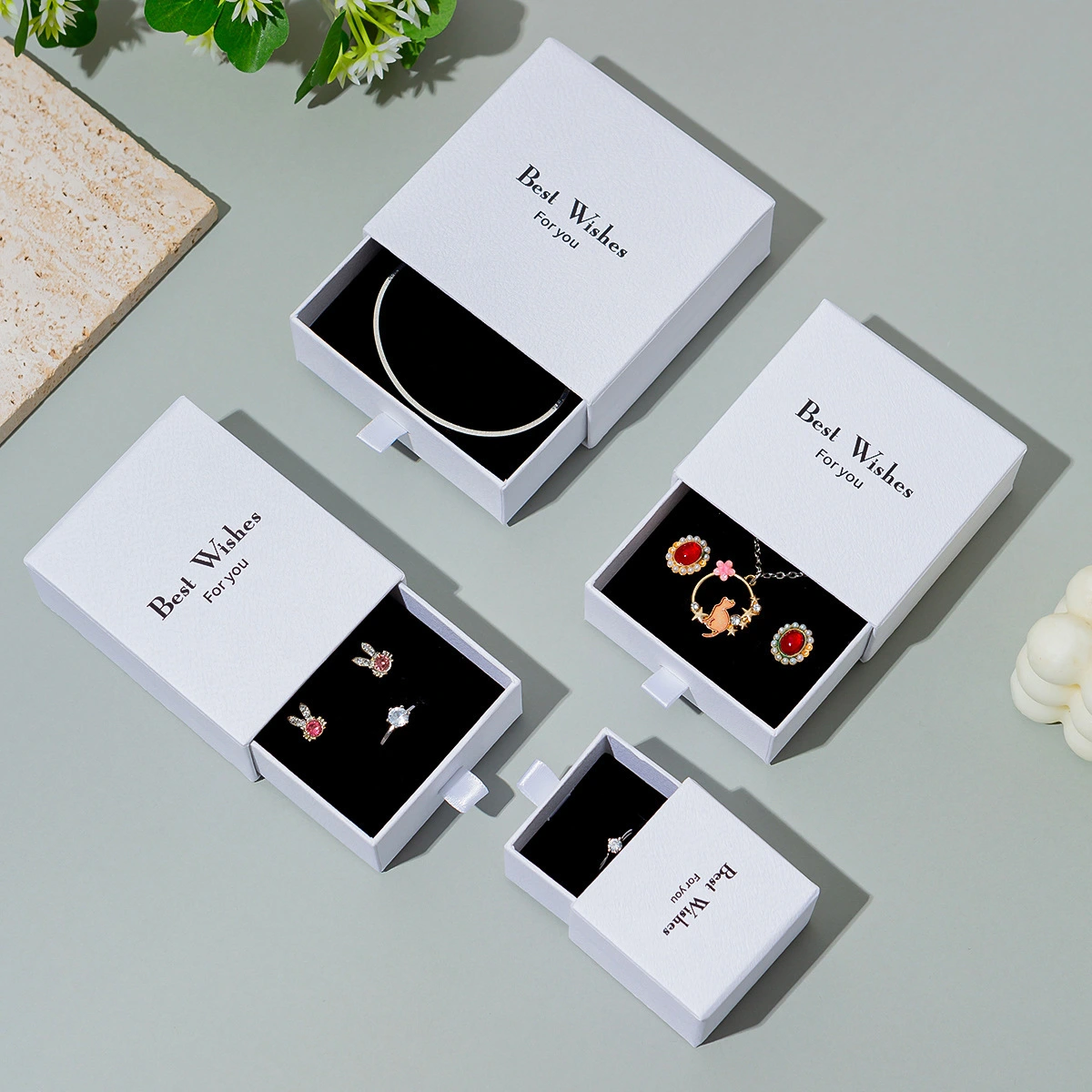 Customized hot weather covered jewelry box, bracelet, necklace, earring packaging, jewelry sliding drawer box 1