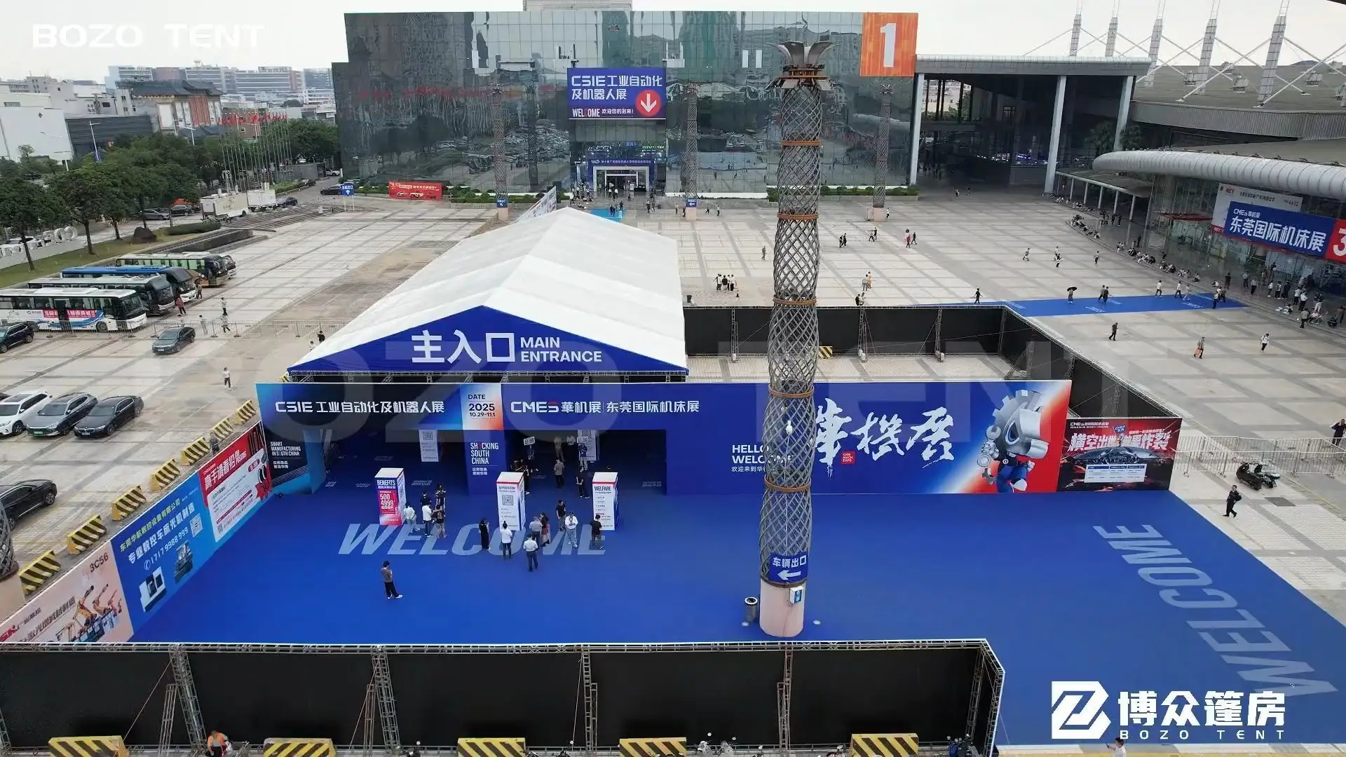 Carpa industrial Bozo de 10x30m para ferias de maquinaria 1