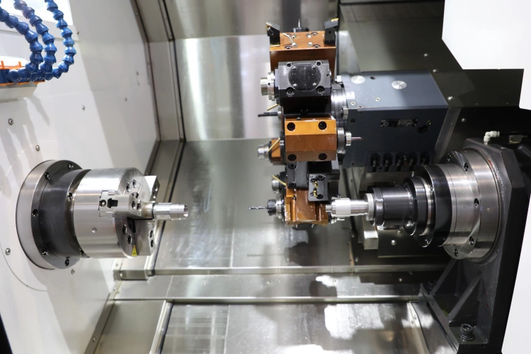 JSWAY SLANT 3 AXIS CNC Centro de mecanizado vertical Fábrica para la parte de la linterna 6