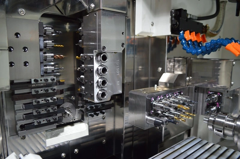 Máquina de torno CNC tipo suizo JSWAY D208 de 8 ejes 1