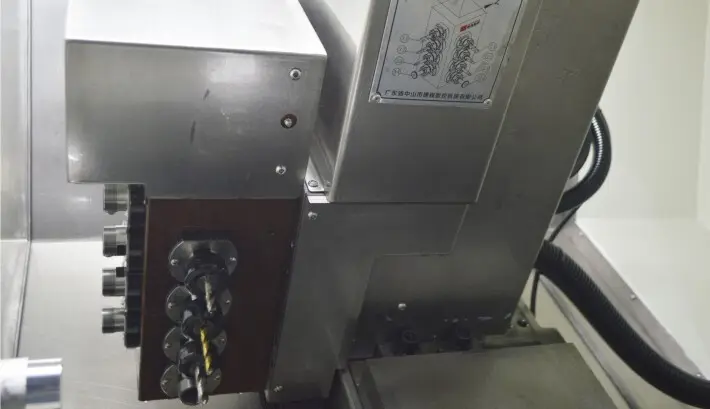 CNC torneira gangue de máquinas CNC Brand Jsway 4