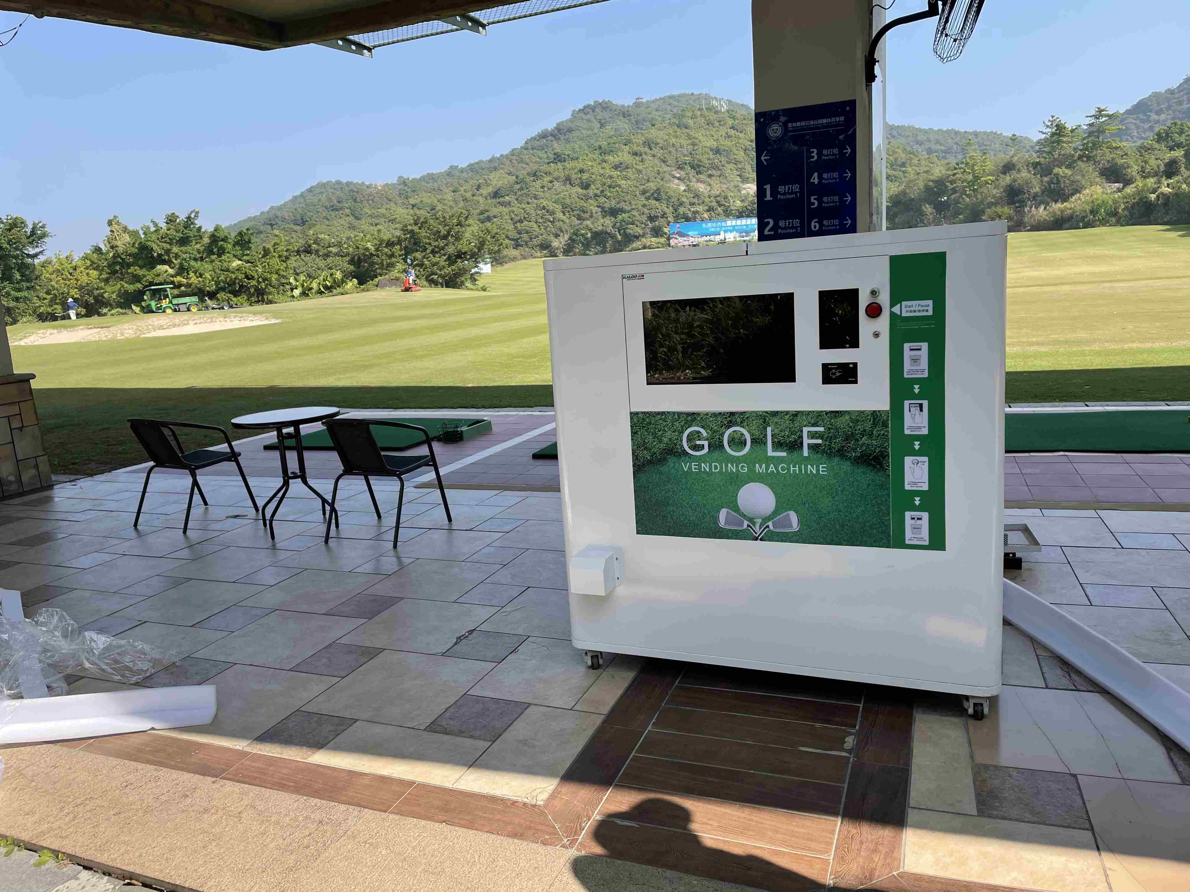 Exclusive Roll-out Golf Ball Dispenser Flat Top Golf Ball Dispenser Vending Machine 4