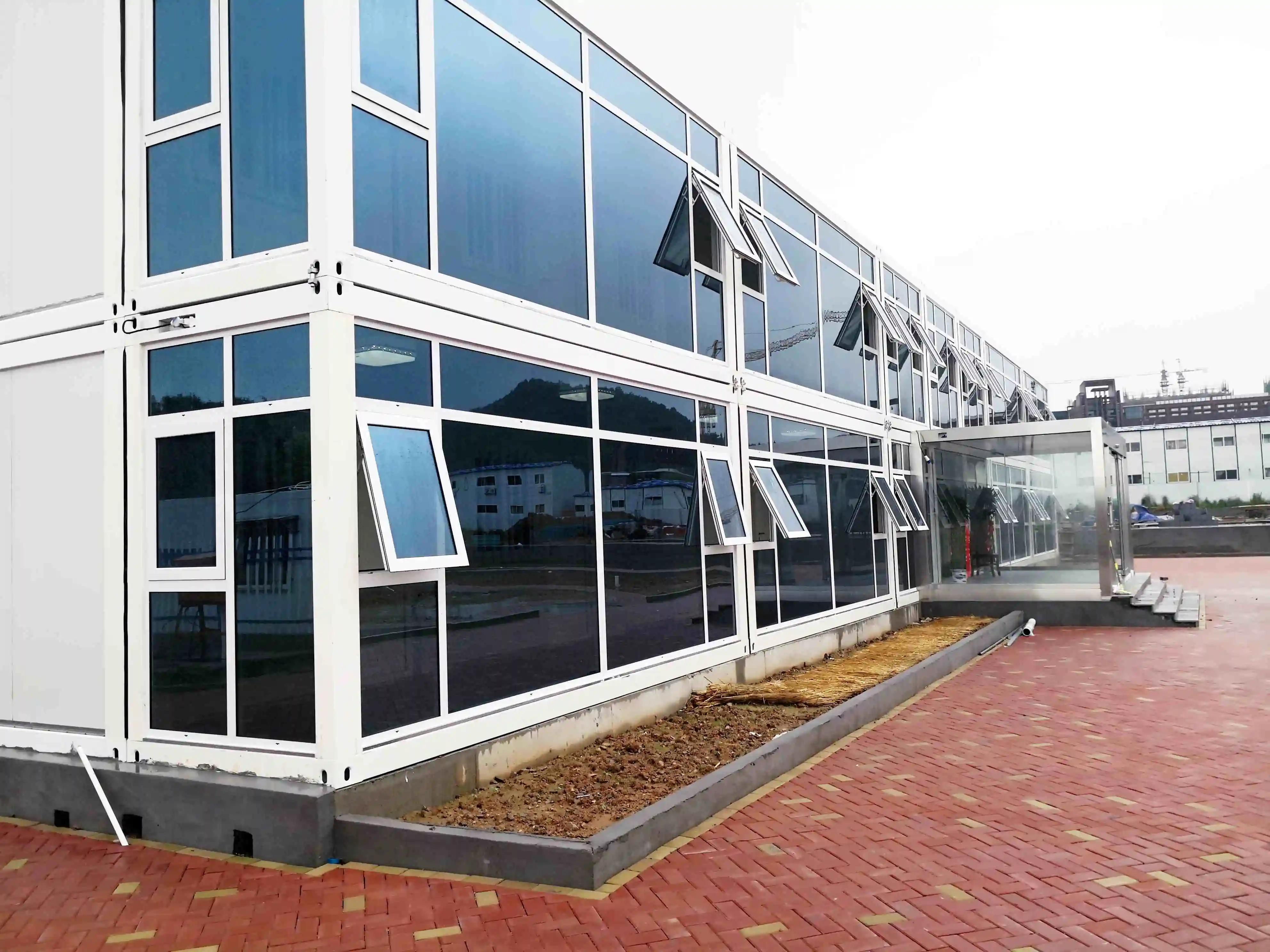 New container home designs and prices manufacturers used as office, meeting room, dormitory, shop 2