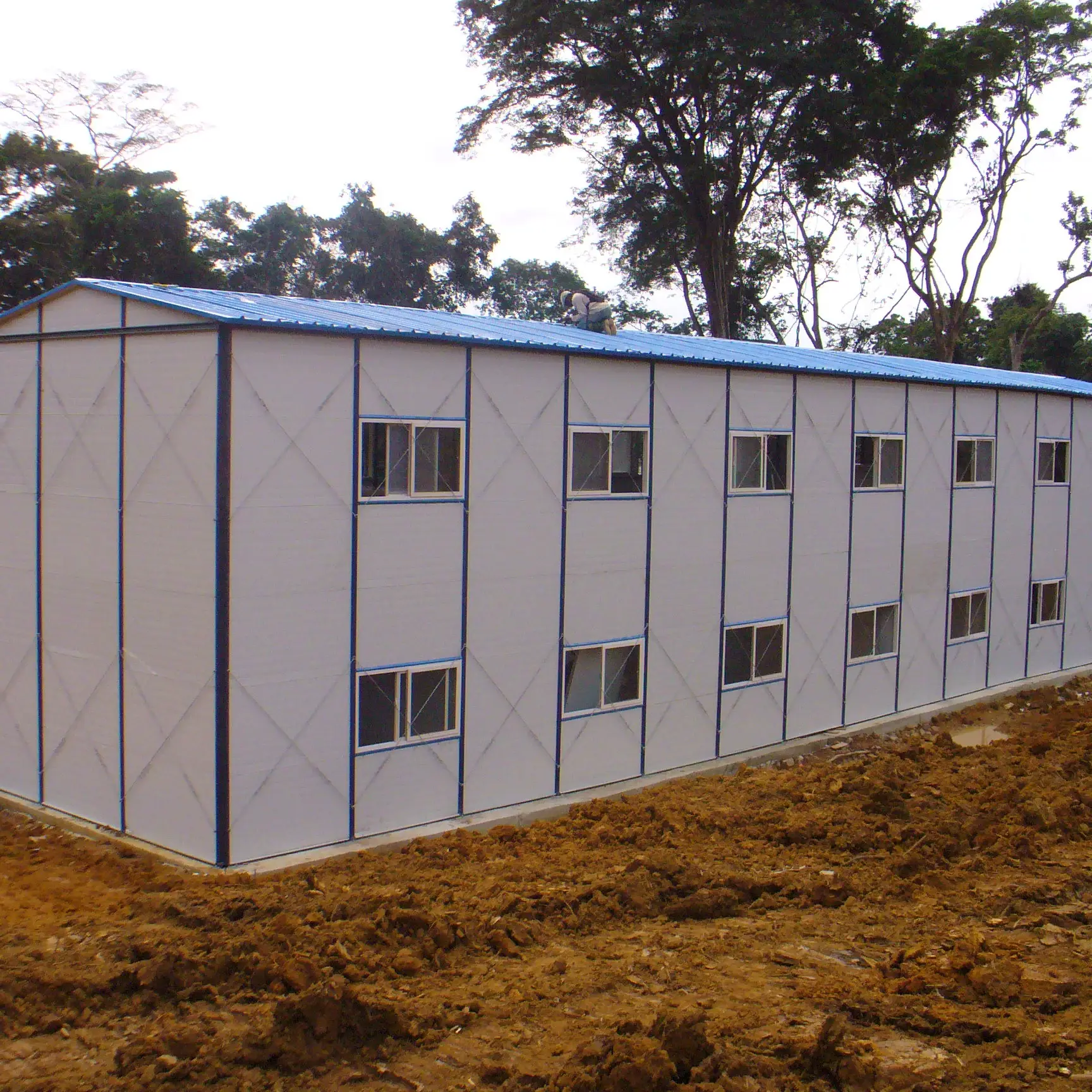 2019 china prefab house manufacture design a frame house kits sales to singapore 1