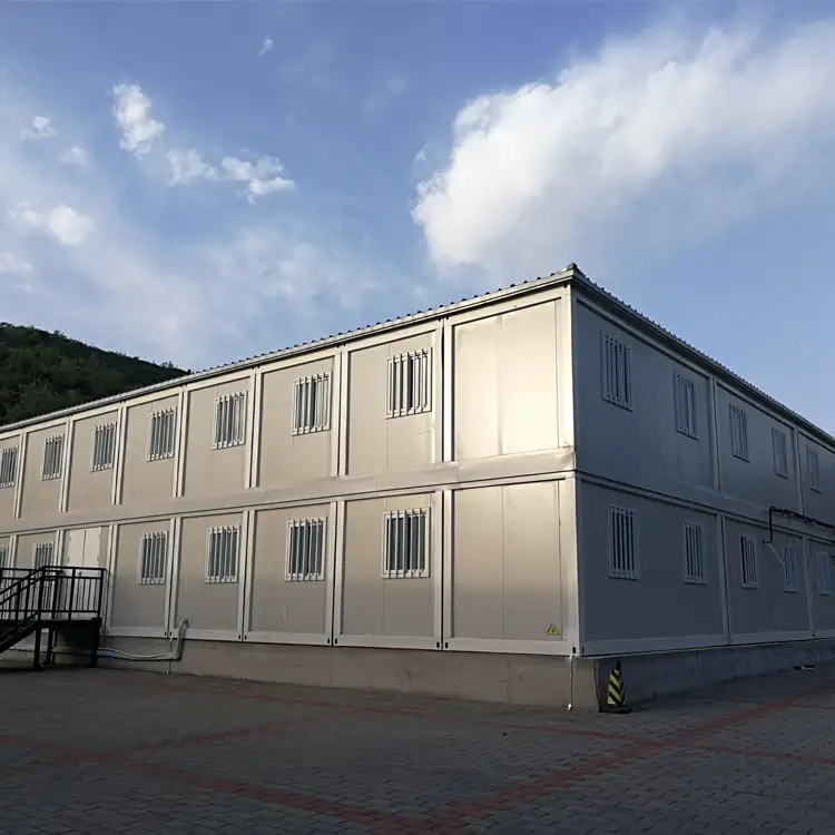 Portable flat pack container rush-building 1000-bed emergency hospital 1