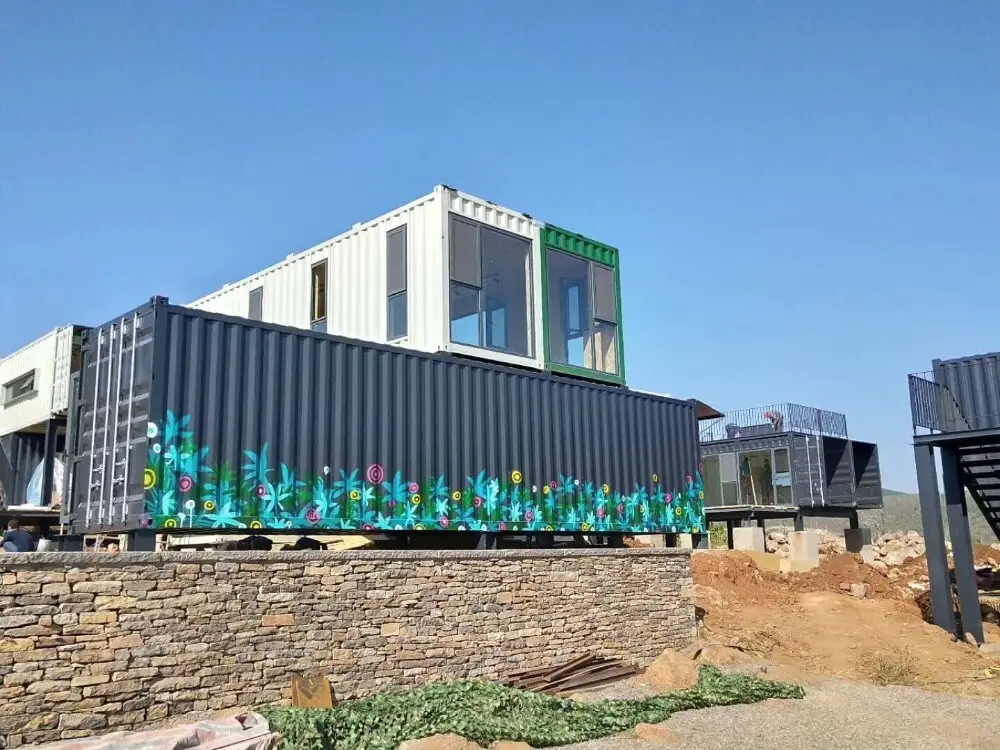 New houses built from storage containers company used as office, meeting room, dormitory, shop1 3