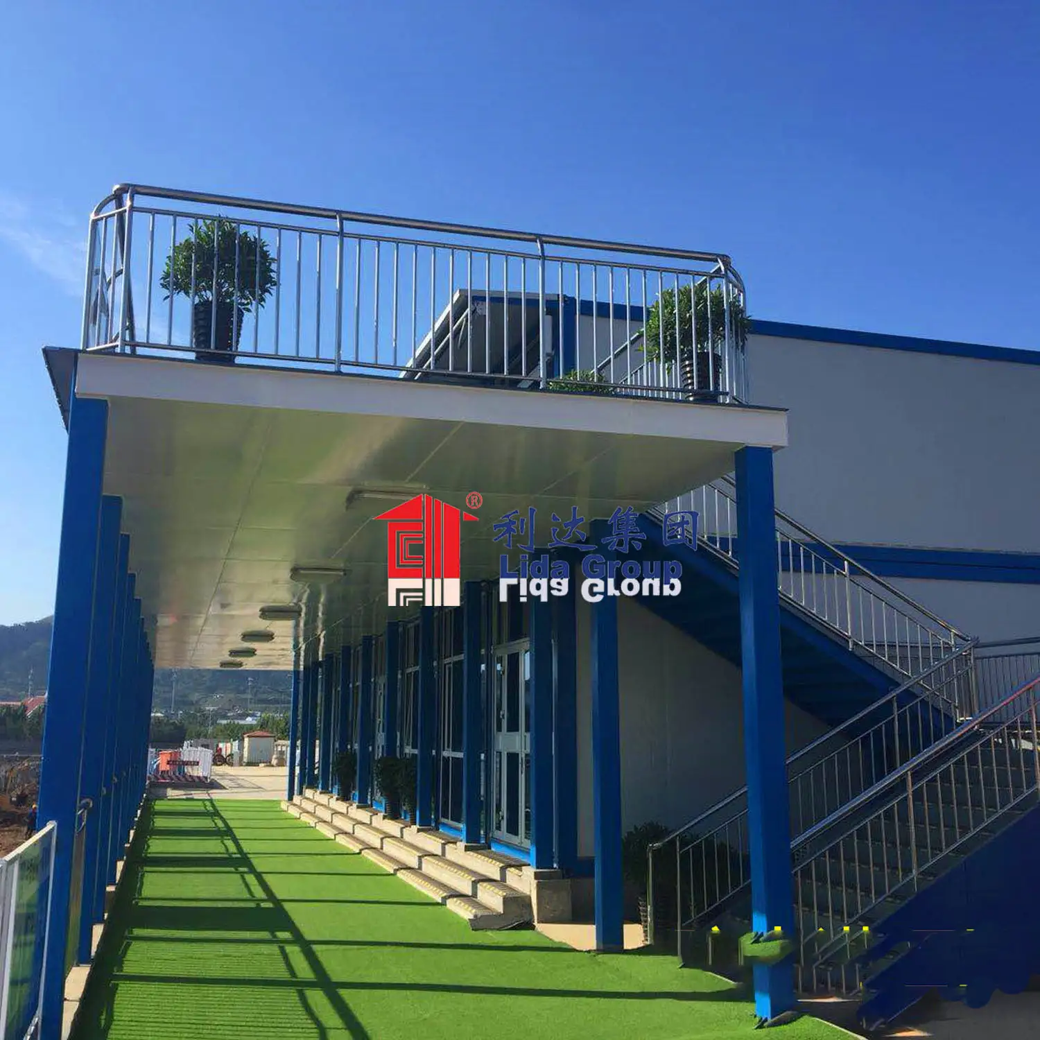 Campamento de casas contenedor modulares en sitio remoto 1