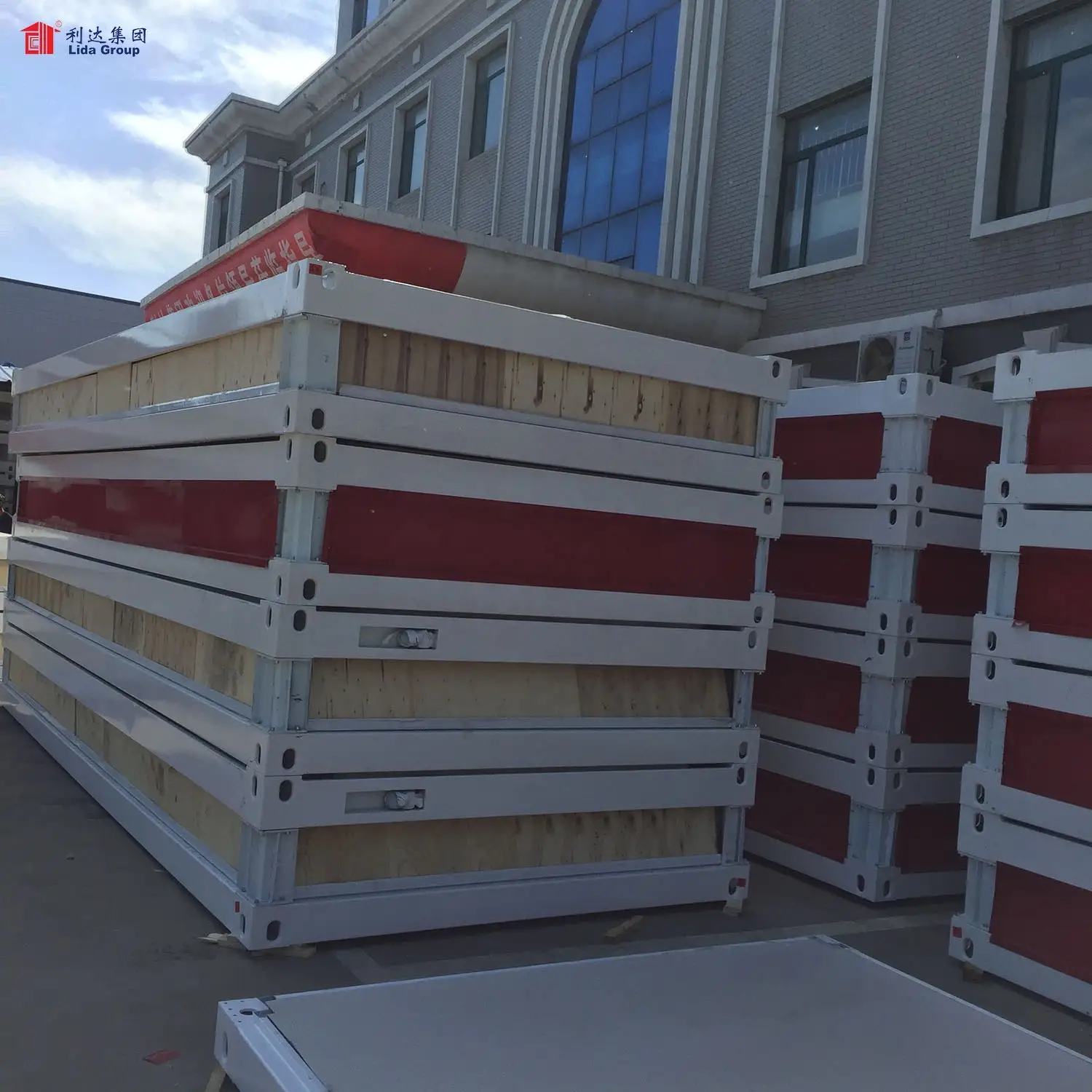 Comorin Low Cost Prefabricated House Design 40ft Flat Pack Container 1