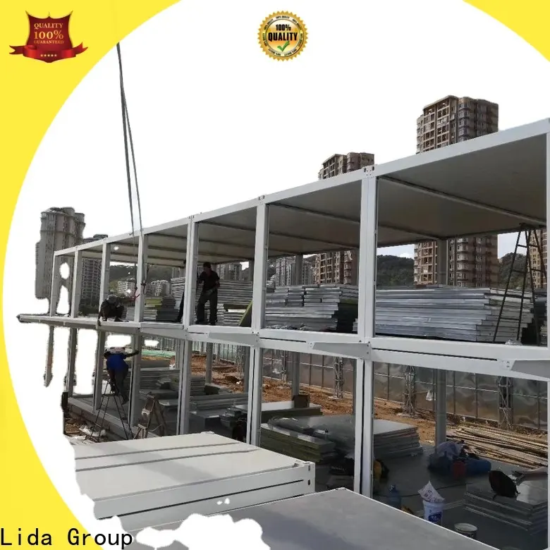Lida يستخدم موردو منزل السفينة الجماعي كمطبخ وغرفة للاستحمام 1
