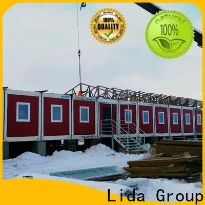 Lida المجموعة الجديدة من حاويات الشحن المعاد تدويرها والتي تستخدم كمطبخ وغرفة للاستحمام 1
