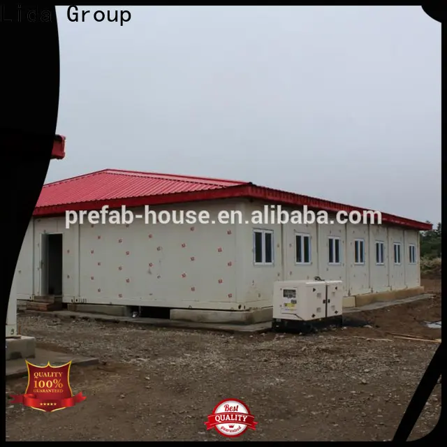 Lida Casa grupal de 3 contenedores de envío de alta calidad enviada a una empresa utilizada como cocina y baño con ducha. 1