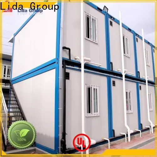 Venta al por mayor de dos contenedores a domicilio enviados a la empresa utilizados como stand, baño y trastero 1
