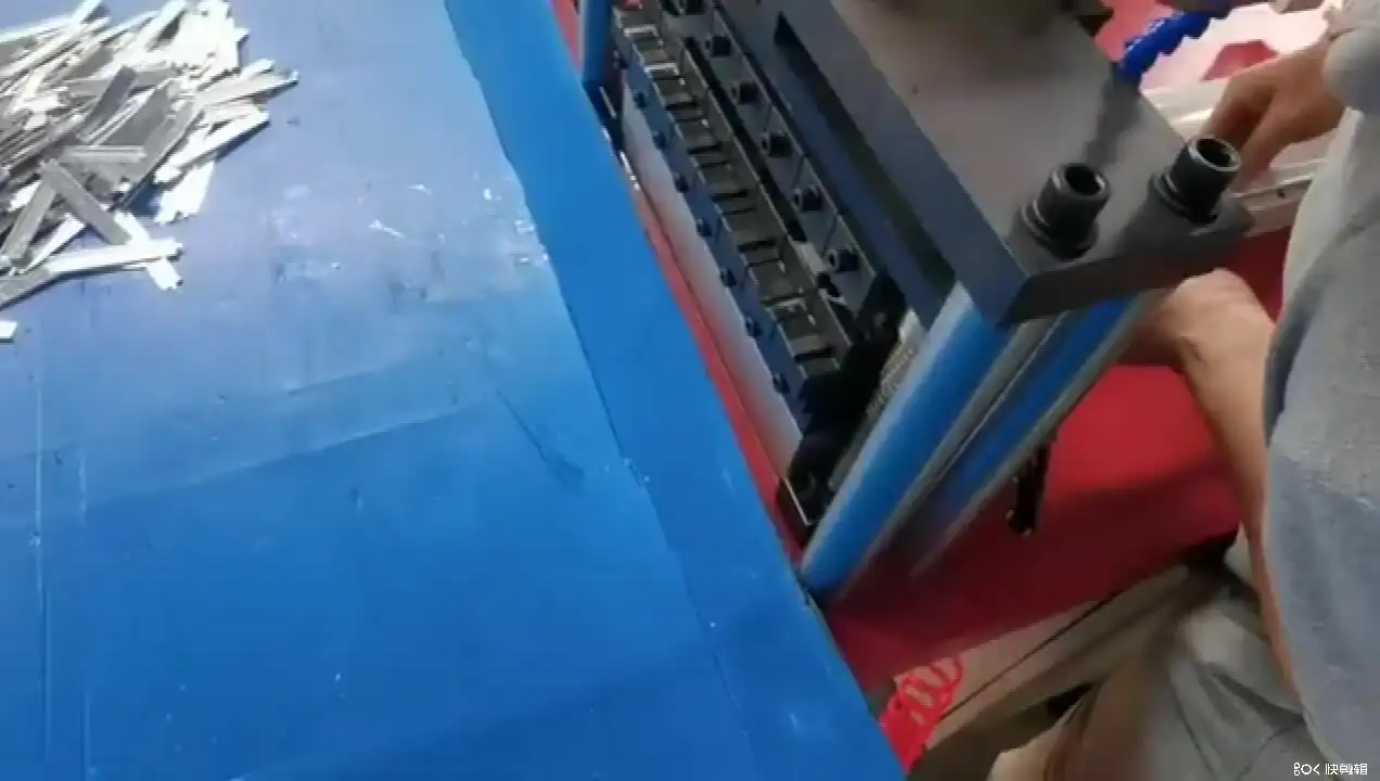 HVAC Air Vent Deflector Grilles Blade Cutter Machine Manufacturer 1