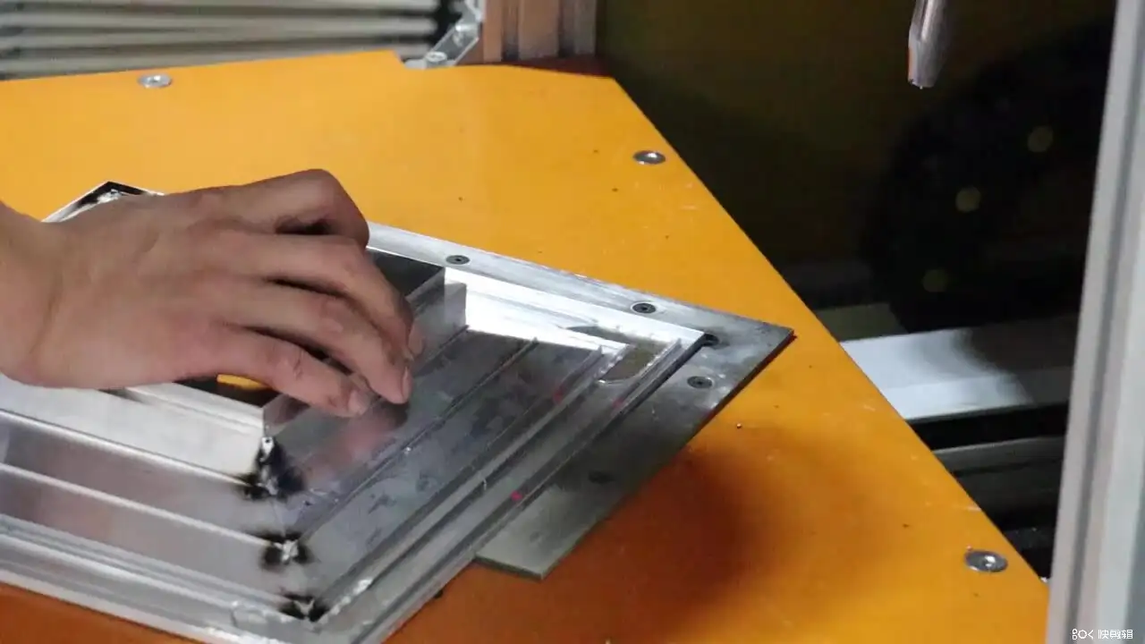 Automatic Aluminum Air Grille Diffuser Welding Memory System Machine Safe Operation 1