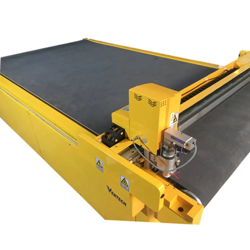 CNC Band Straight Knife Cutting Machine 1