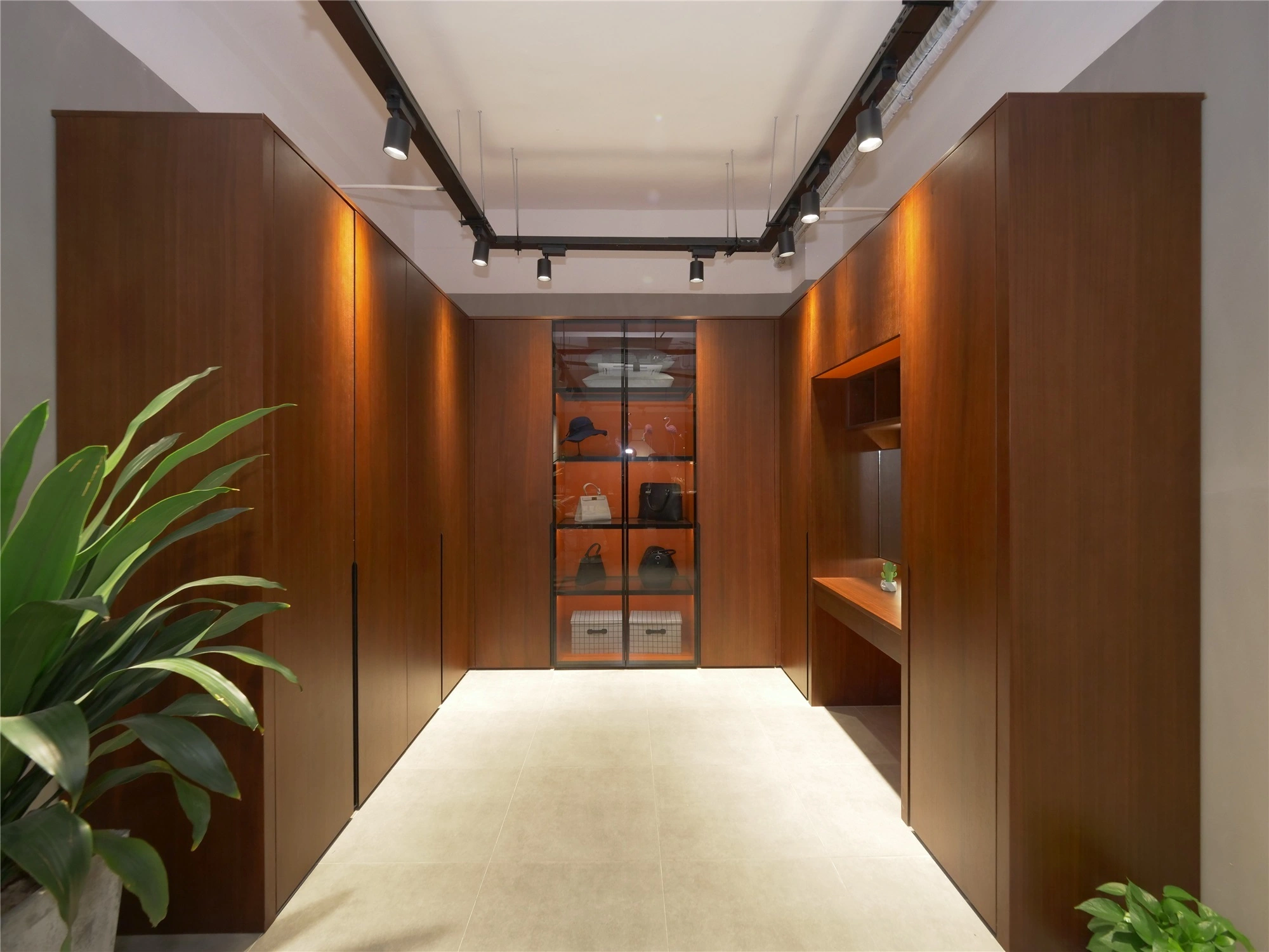 AisDecor custom closets exporter 1