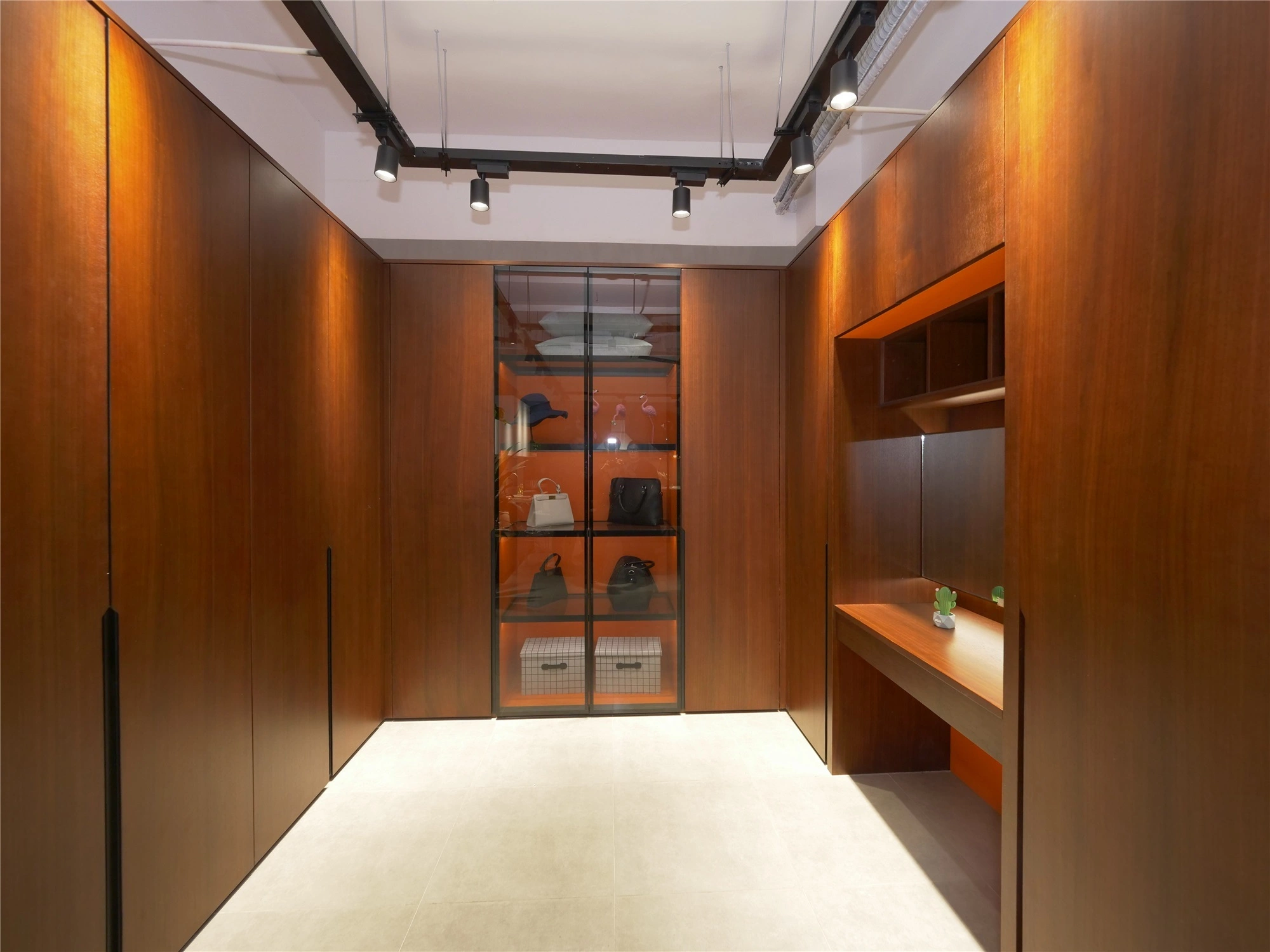 AisDecor custom closets exporter 2